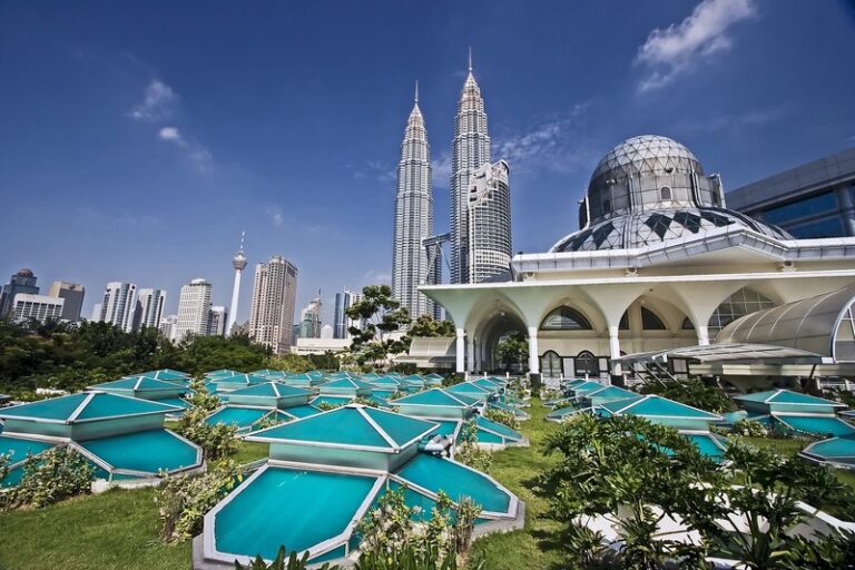 10-top-reasons-why-you-should-visit-malaysia